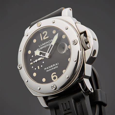 pre owned luminor panerai|Panerai Luminor submersible for sale.